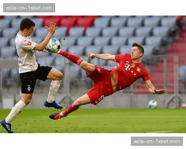 实时：拜仁慕尼黑开场3分钟由穆西亚拉闪电破门，1-0领先多特蒙德